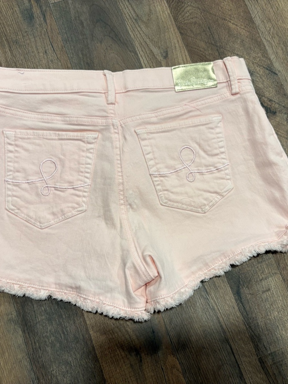 Lilly Pulitzer South Ocean Pink High Rise Frayed Hem Denim Shorts size 6 - Picture 5 of 9